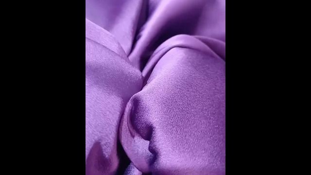 Креп-сатин из вискозы и ацетата виноград GIVENCHY, ФРАНЦИЯ