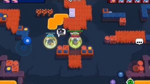 играем против ботов,с другом