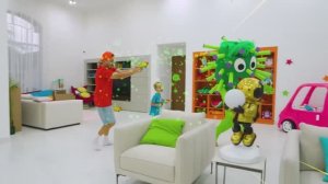 Влад и Никки семья Крис играет в доктора