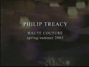 Показ женской коллекции Philip Treacy весна-лето 2003