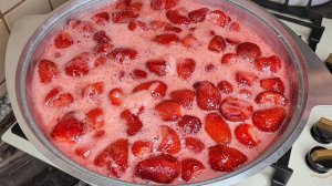 Зимой пальчики оближешь. БОЖЕ КАК ВКУСНО! МАМА НАУЧИЛА! КЛУБНИЧНОЕ ВАРЕНЬЕ!