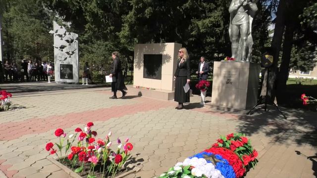 Митинг у памятника воинам ВОВ в Санниково 9 мая 2026 год