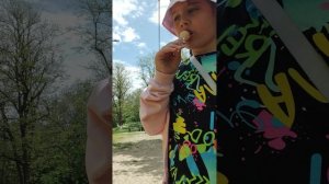 мы играли в песню по мычанию Миша и майнкрафт