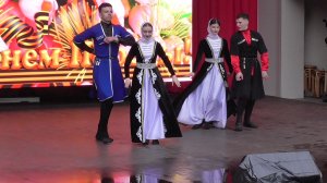 Красивый кавказский танец — Праздничный концерт в Орле (09.05.2026)