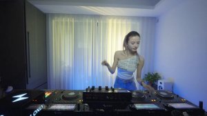 DJ SALLY - Mini Indoor Session Vol.6