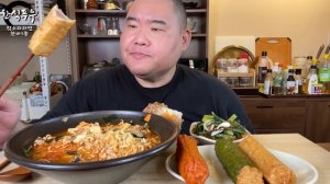Рамен с чамсорой. Мукбанг. Корейцы едят на камеру. 🤤 залипательно