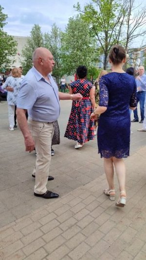 Живу я настоящим..... 10.05.26.