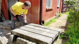 №76 Готовим бордюры для отмостки, а так же место для их установки.