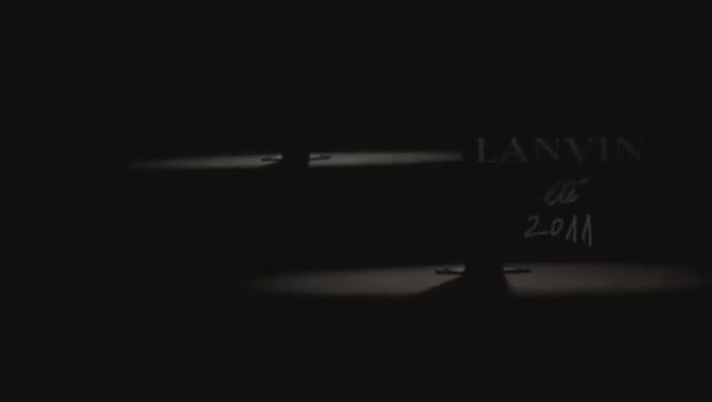 Показ женской коллекции Lanvin весна-лето 2011