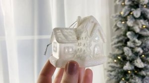 Домик ИЗБУШКА с LED - светодиодной подсветкой (RGB), 7.5х7 см, батарейки, GM3215-8