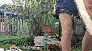 Как колоть дрова 🌳. Главное - это топор, крутой советский! How to cut wood. The main thing is axe