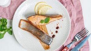 Стейк из семги на сковороде