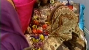 Шри Дурга Чалиса в присутствии  Шри Матаджи .Shri Durga Chalisa 1986 0921 Shri Mahalakshmi Puja