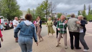Поманила взглядом... . 11.05.26.
