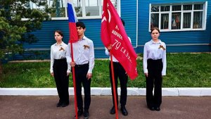 МБОУ ОК «Родники» конкурс «Смотр строя и песни».
