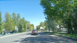 11.05.Муж ест торт, а я икру.Заехали на рынок купили синичек.Кошки ужинают, муж готовит рыбу и мясо.