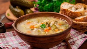 Рассольник с крупой гречневой.