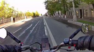 по городу, на мопеде Карпаты