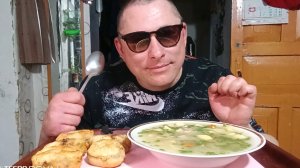 мукбанг/вкусняшки/Супец рыбный и жареные манты/