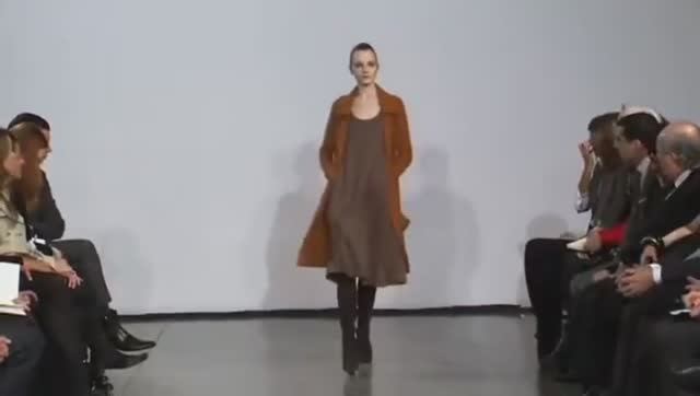 Показ женской коллекции Halston осень-зима 2008-2009