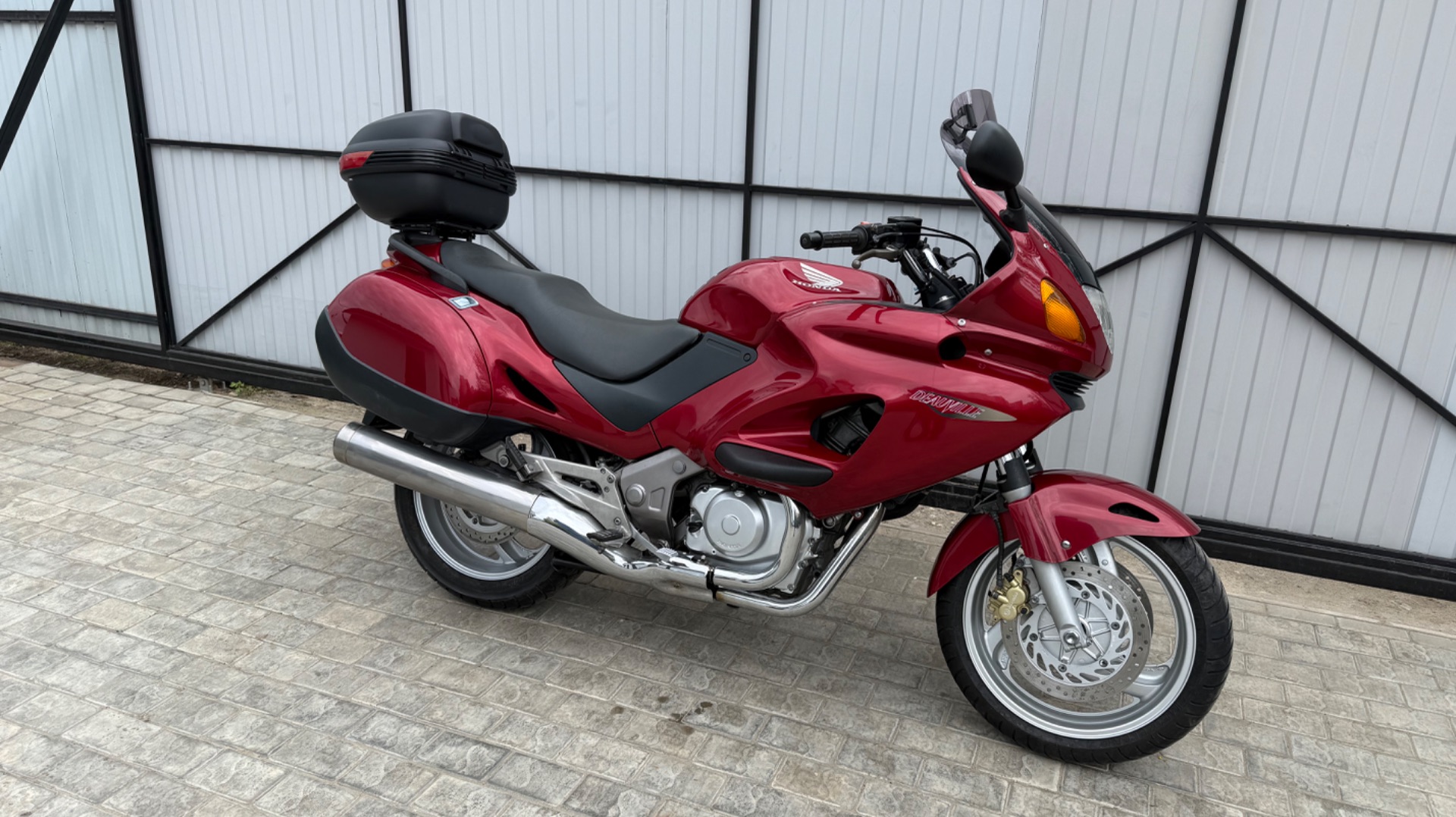 Обзор мотоцикла Honda nt650v, 2000год смотреть онлайн
