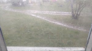 Шум дождя на старом окне!