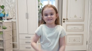 обзлр на косметику моей сестры https://t.me/Ksuy1603