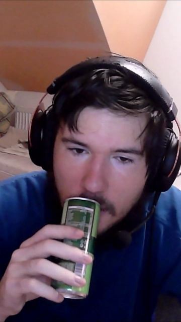 Ochutnal Jsem VIRÁLNÍ Skibidi Drink 🤯 Fakt To Chutná Takhle?! #shorts