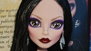 она великолепна! Кукла Mattel Monster High x Wednesday - Коллекционная кукла Мортиша Адамс/MORTICIA