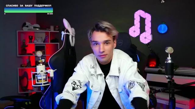 ЗАБАВНЫЕ и ВЕСЁЛЫЕ НАРЕЗКИ с первого стрима!😄  Квашеная и AkStar