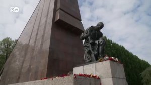 Театр абсурда; «Матушка-земля» без флагов РФ: 9 мая в Берлине