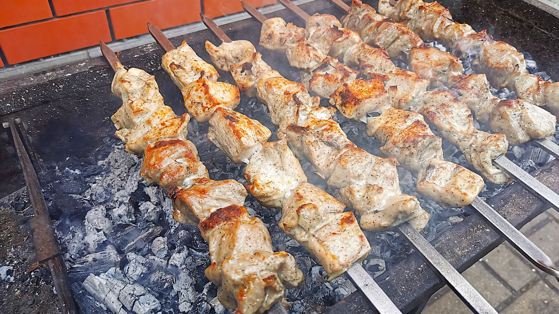 Майский шашлык из ошейка и курицы 09.05.2026