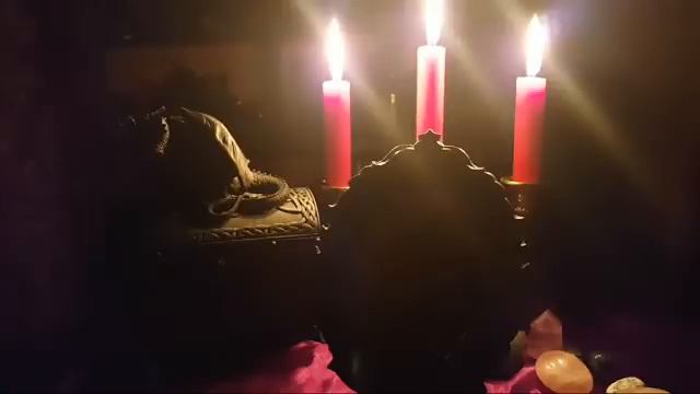 ПРЕДСКАЗАНИЕ ЧЕРЕЗ СТАРИННОЕ ЗЕРКАЛО