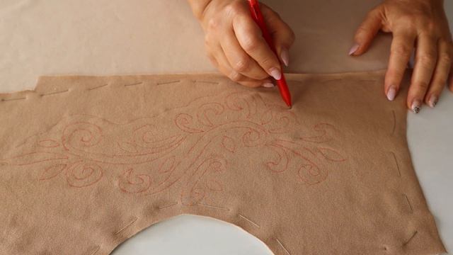Хотите оживить вещь без больших затрат? Есть простой приём, который удивит даже опытных мастериц