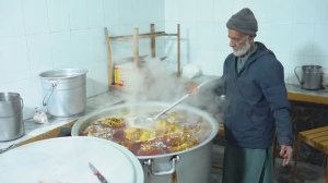 Традиционная уличная еда Пакистана. Фастфуд