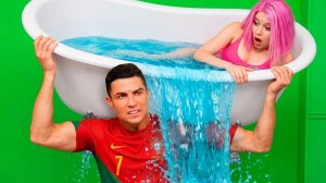 НИКОГДА НЕ КИДАЙ БОМБОЧКИ RONALDO в 3:00 НОЧИ !!