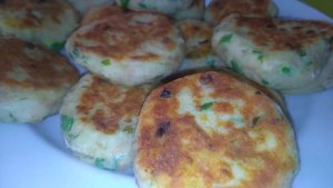 Картофельные Биточки С Начинкой И Вкусный Салат С Рыбой! рецепты ПП.