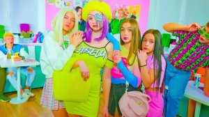 СУМАСШЕДШАЯ НОВЕНЬКАЯ В КОМАНДЕ BUNNY!!! КАК ДИАНА ВСТРЕТИЛА НОВУЮ ЧЕРЛИДЕРШУ BUNNY?