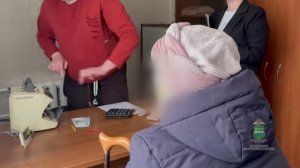 Полицейские перехватили курьера аферистов,вёзшего на поезде похищенные у жительницы Приамурья деньги