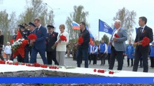 Торжественно-траурная церемония состоялась у Мемориала Славы возле городского кладбища