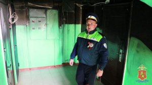 Во Владимирской области полицейские вынесли из горевшего дома двух человек с ожогами и отравлением