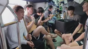 Казахские напевы в плацкартном вагоне