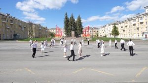 Вальс 2026 05 09 на площади