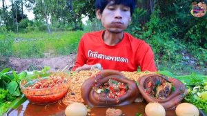 Мукбанг. Китайцы едят на камеру. 🍜 много еды