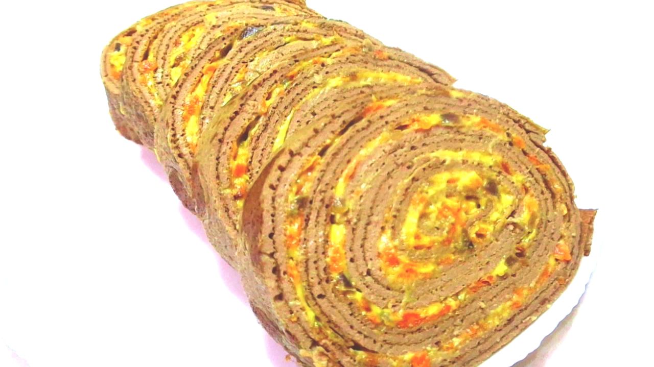 Вкусный закусочный рулет из куриной печени