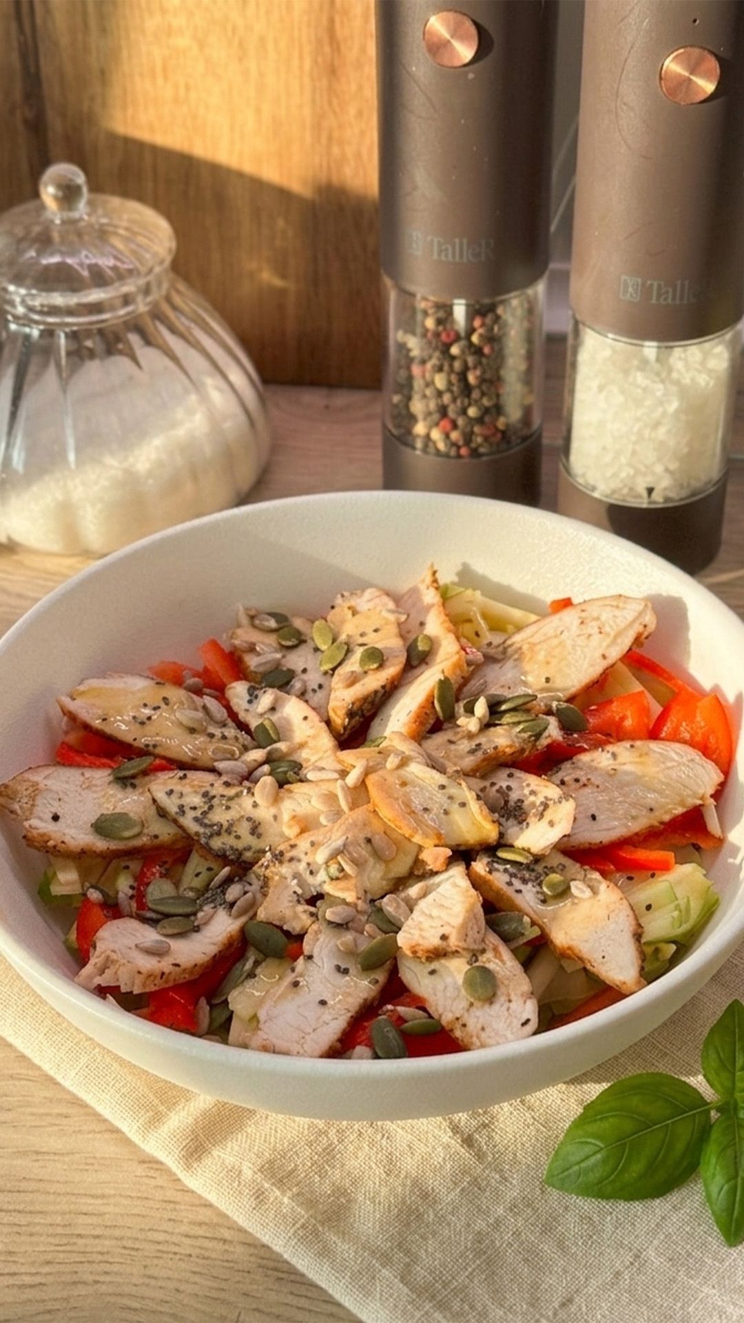 САЛАТ «САМСОН» - ХРУСТЯЩИЙ, СОЧНЫЙ, ПОЛЕЗНЫЙ! Курица, яблоко и сельдерей в медово-горчичной заправке