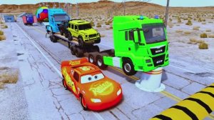 МАШИНКИ ТАЧКИ И МОЛНИЯ МАКВИН 🏎️ ПЕРЕВОЗКА НА ГРУЗОВИКЕ И ЯМЫ НА ДОРОГЕ