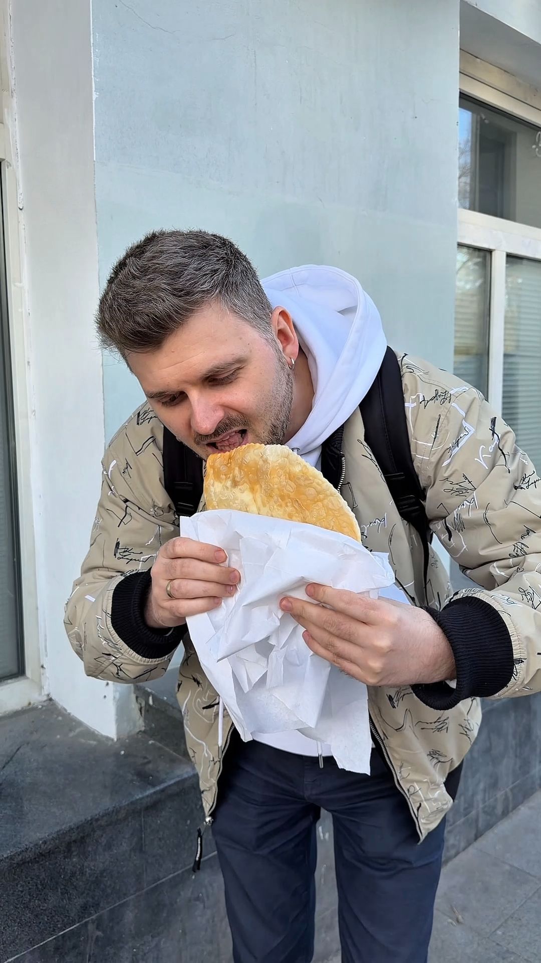 Мне рассказали где самые вкусные чебуреки, ПРОВЕРЯЮ! #еда #фудблогер