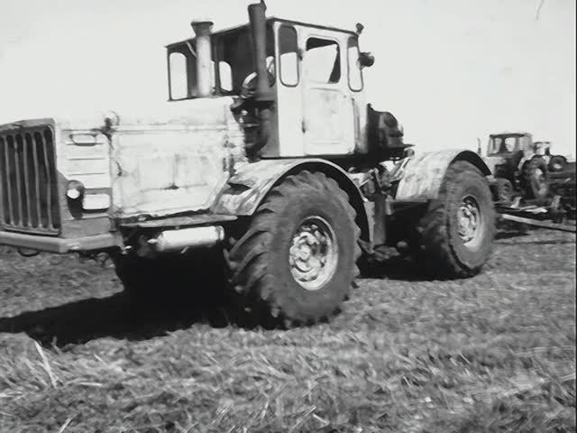 1977 год. Нижнетавдинский район. Прибивка влаги