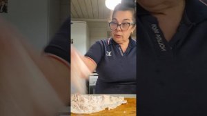 МЯСНОЙ РУЛЕТ В СЕТКЕ. ЭТО ОЧЕНЬ, ОЧЕНЬ ВКУСНО.